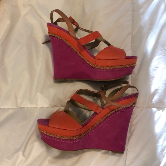 Guess Wedges - Picture 3 of 5